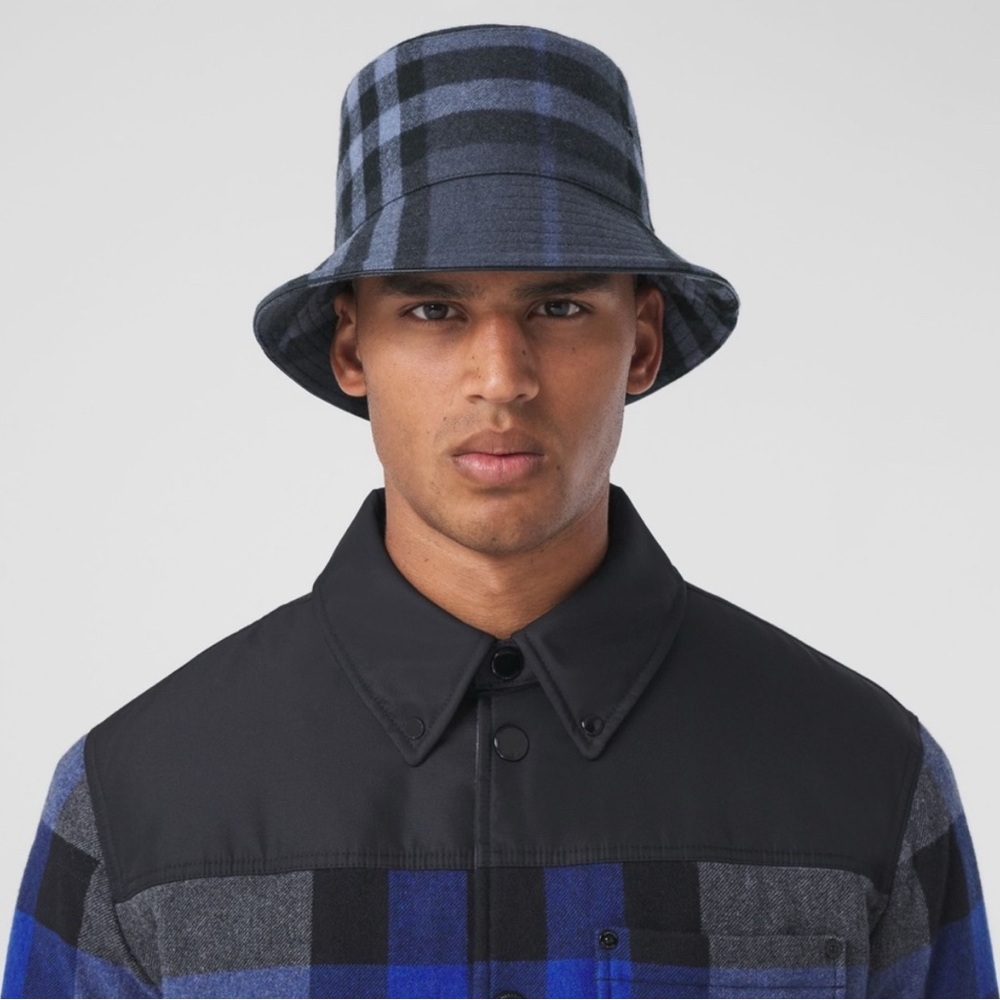 Burberry Check Wool Cashmere Bucket Hat NEW size Medium - Picture 7 of 7